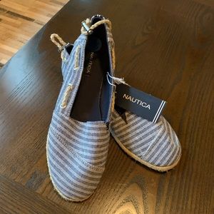 Women’s Nautica espadrilles chambray and white    size 7.5